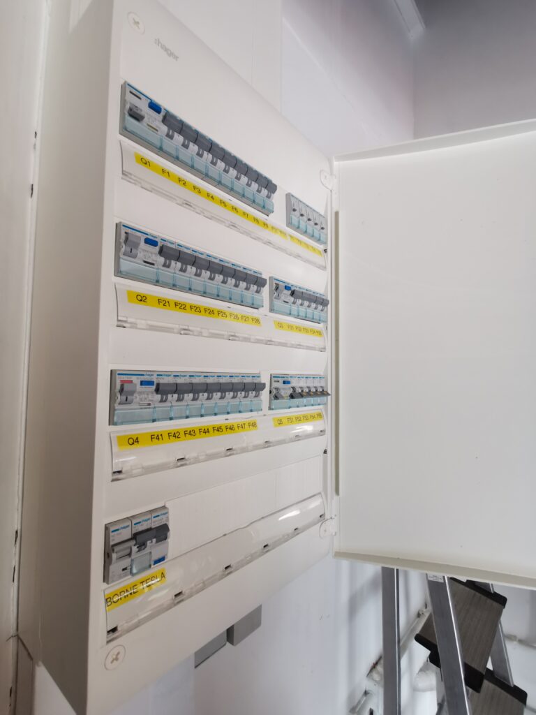 Réalisation Fabbrizio Électricité